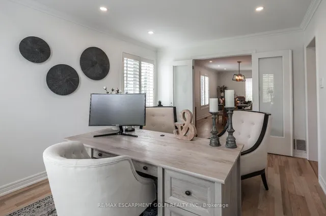 Additional image 12 of 1 Tristan Crt