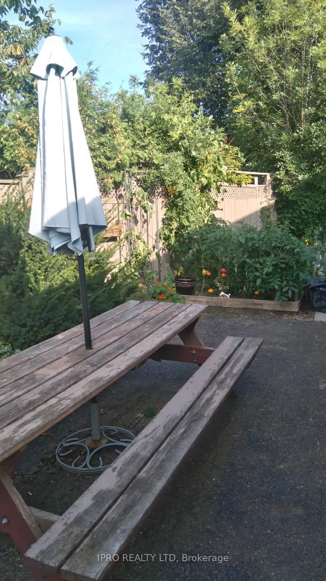 Additional image 11 of 62 Ambleside Dr