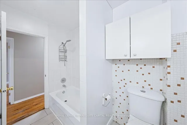 Additional image 22 of 2338, 2338R, 2340, Keele St