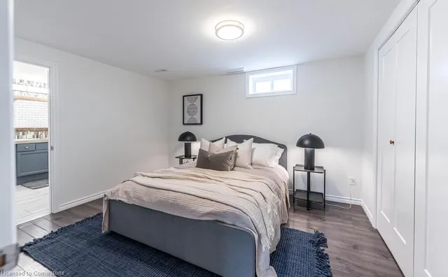 Additional image 36 of 14 Yorkdale Cres