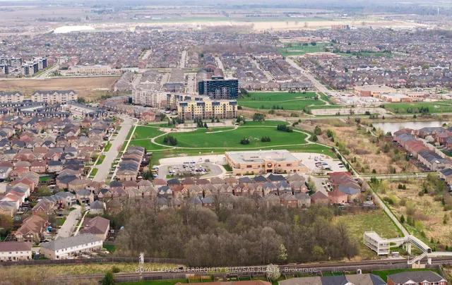 Additional image 40 of 1340 Main St Unit 202