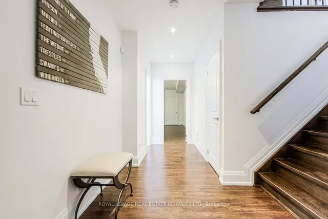 Additional image 34 of 21A Roycrest Ave