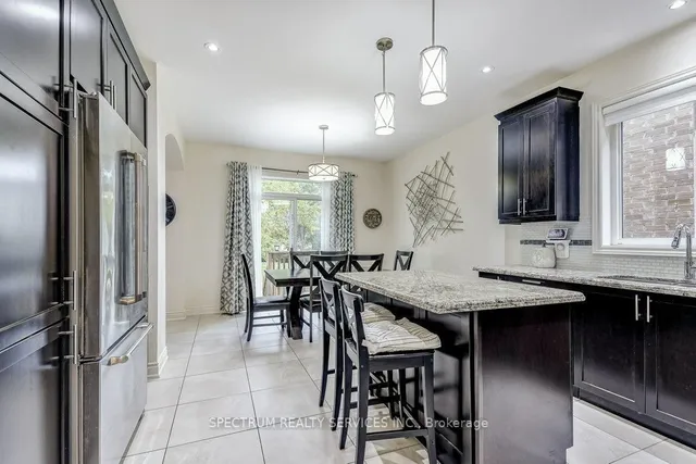 Additional image 10 of 35 Chaumont Dr