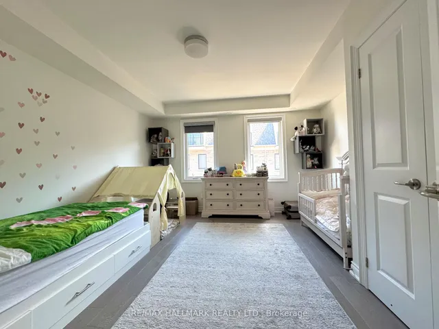 Additional image 24 of 55 Twenty Ninth St