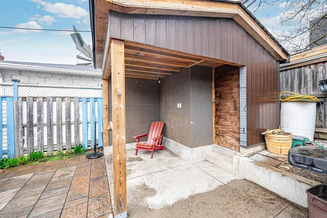 Additional image 39 of 2113 Keele St