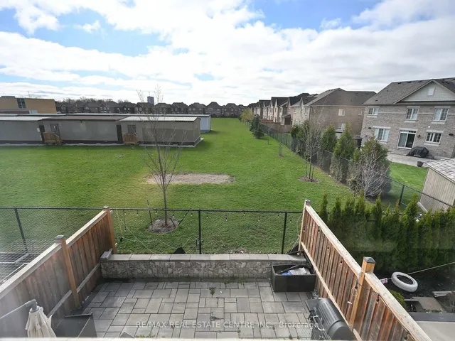 Additional image 37 of 53 Dufay Rd
