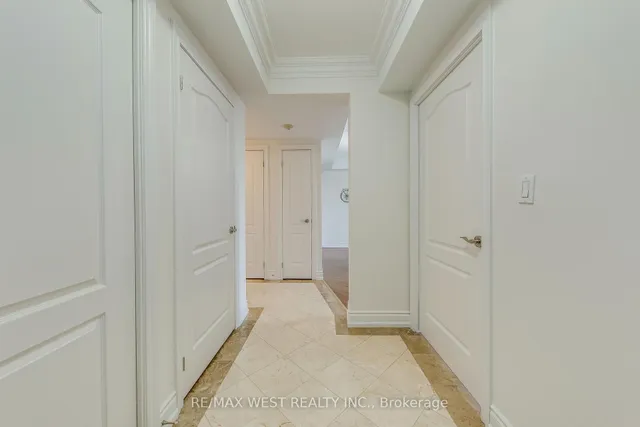 Additional image 22 of 2088 Lawrence Ave Unit 710