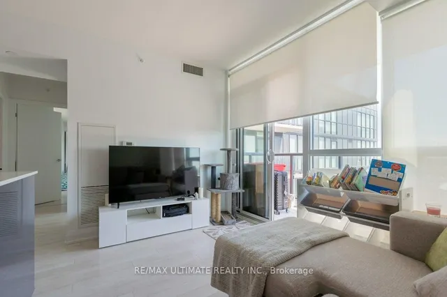 Additional image 11 of 1461 Lawrence Ave Unit 2001