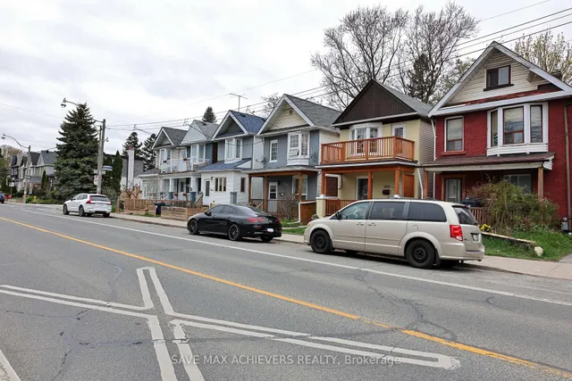 Additional image 2 of 1820 Dundas St