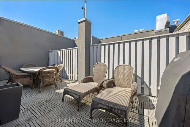 Additional image 27 of 1852 Queen St Unit 303