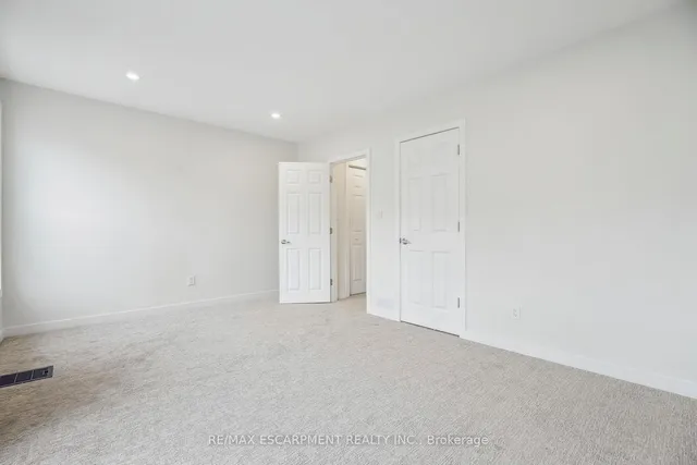 Additional image 21 of 289 Wentworth St