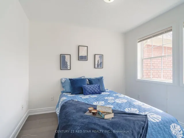 Additional image 35 of 1144 Barclay Circ