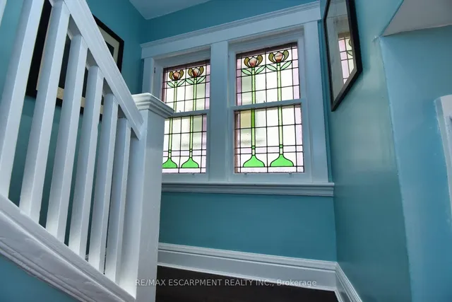 Additional image 22 of 45 Maplewood Ave