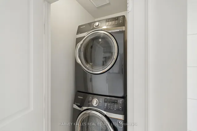 Additional image 32 of 71 Florence Ave