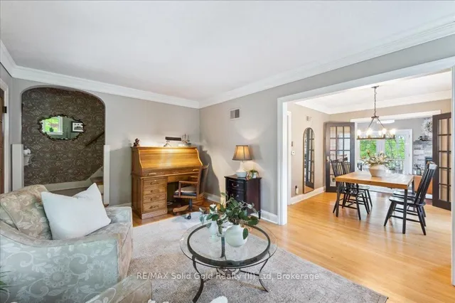 Additional image 8 of 16 Earl St