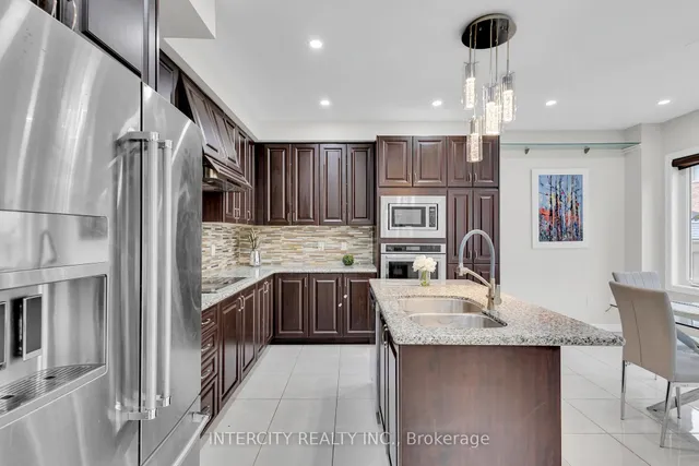 Additional image 22 of 98 Lola Cres