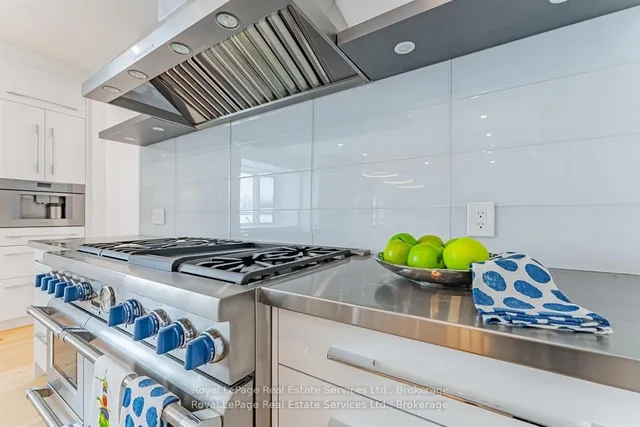 Additional image 6 of 1748 Centre Rd