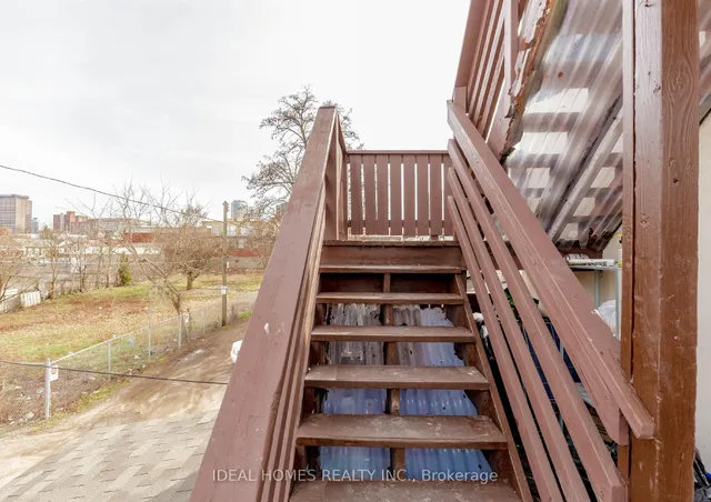 Additional image 21 of 184 Queen St