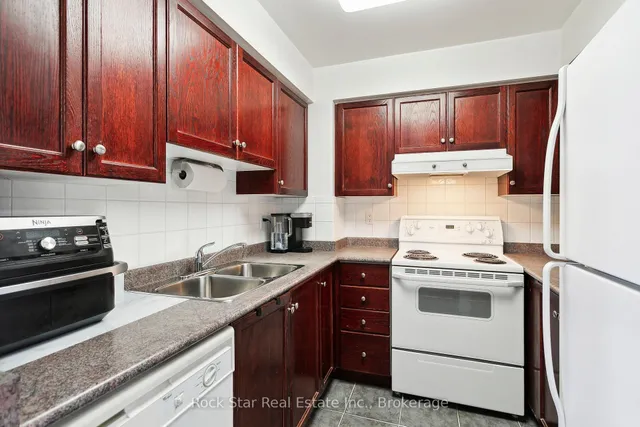 Additional image 15 of 35 Kingsbridge Garden Circ Unit 408