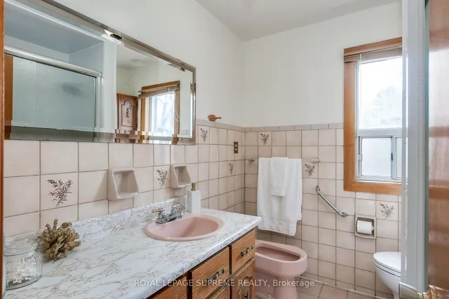 Additional image 21 of 249 Bartlett Ave