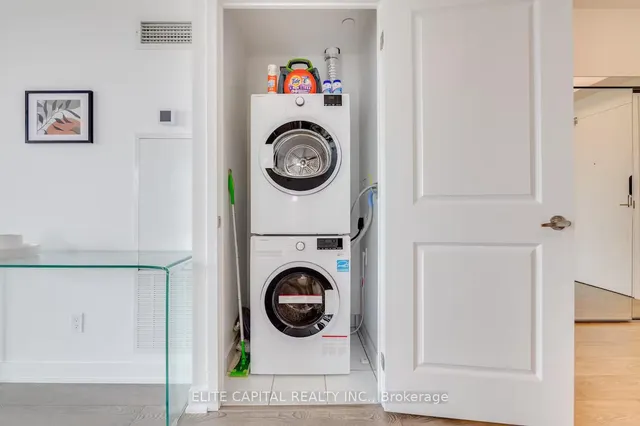 Additional image 9 of 543 Richmond St Unit 1229