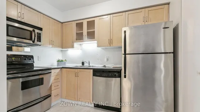 Additional image 19 of 54 East Liberty St Unit 1044