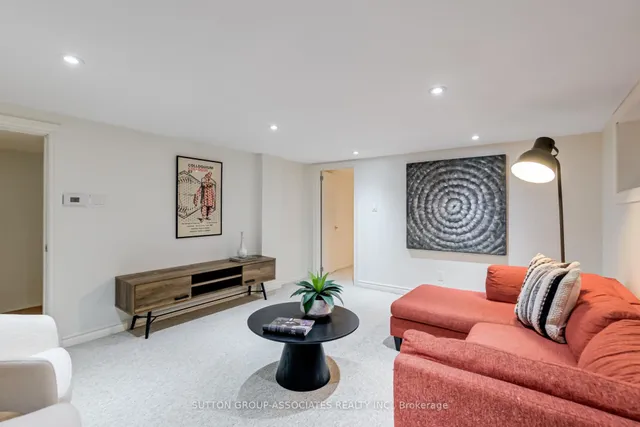 Additional image 37 of 10 Vermont Ave