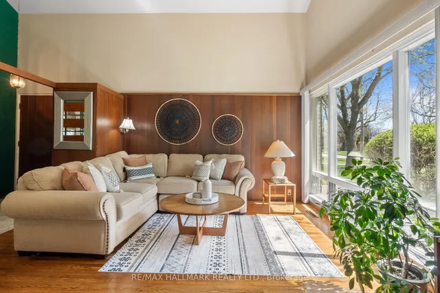 Additional image 3 of 27 Oakley Blvd