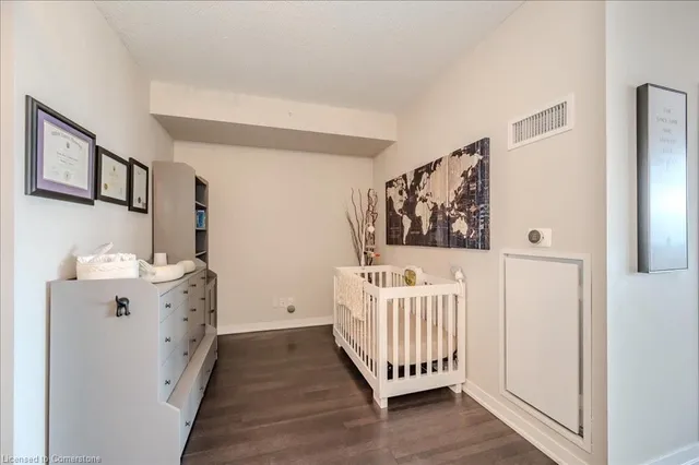 Additional image 14 of 85 Duke St Unit 1412