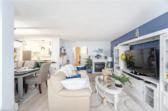 Additional image 13 of 551 The West Mall Rd Unit 1219