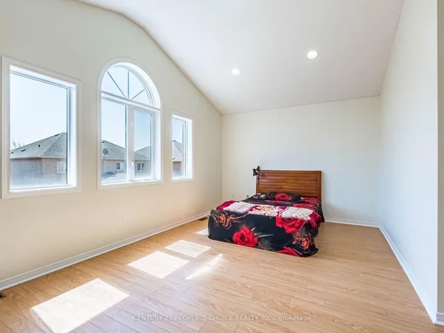 Additional image 25 of 93 River Rock Cres