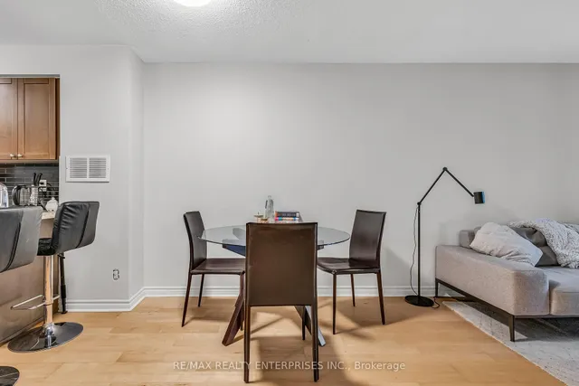 Additional image 13 of 763 Bay St Unit 404