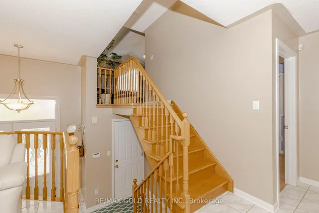 Additional image 25 of 243 Cresthaven Rd