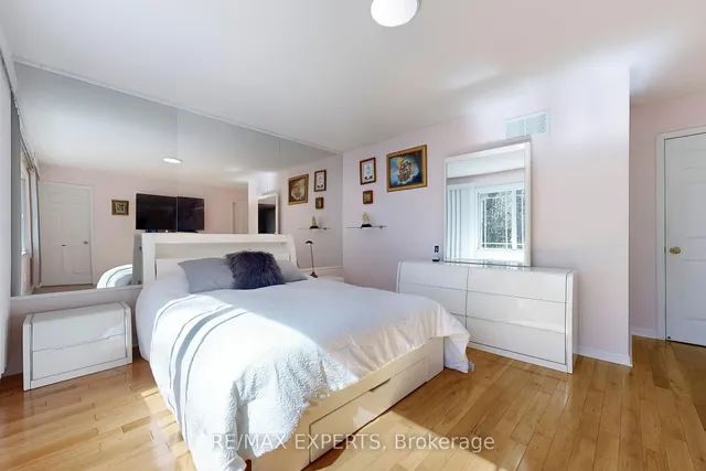 Additional image 27 of 84 Piperbrook Cres