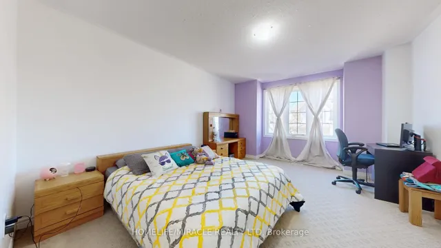 Additional image 29 of 33 Garryoaks Dr