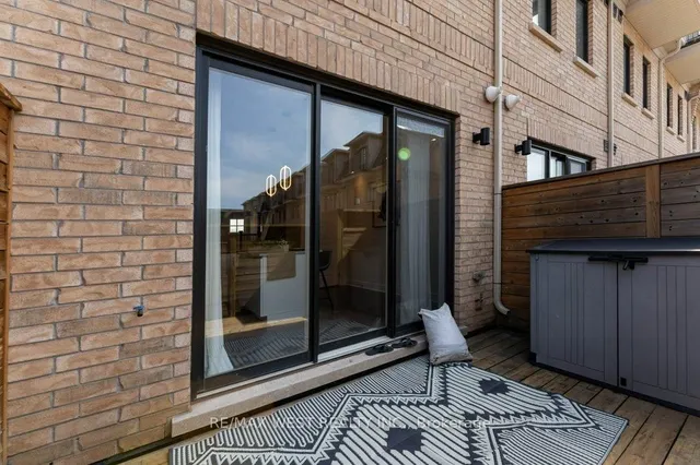 Additional image 14 of 2172 Trafalgar Rd Unit 19