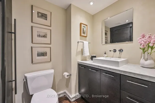 Additional image 22 of 190 St George St Unit 702