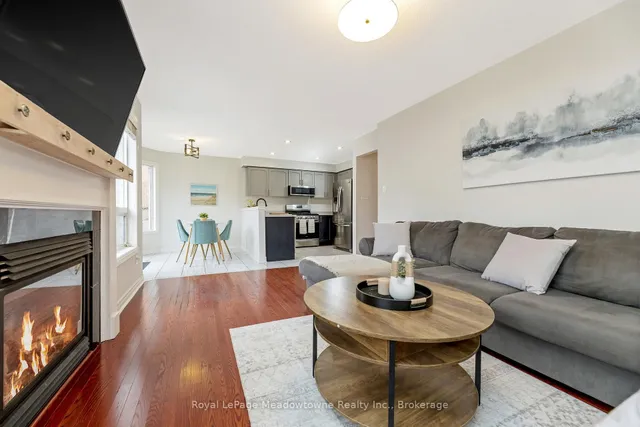 Additional image 14 of 13 Robarts Dr