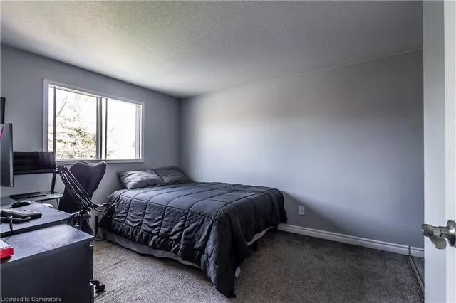 Additional image 32 of 112 Wexford Cres