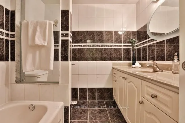 Additional image 28 of 84 Flaming Roseway N/A