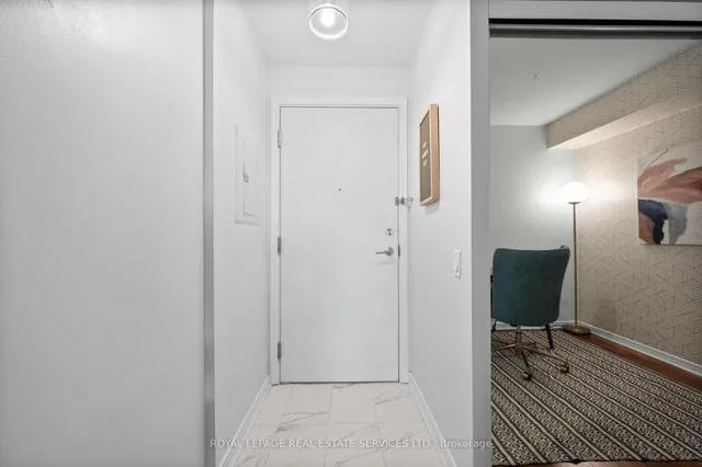Additional image 18 of 61 Heintzman St Unit 812