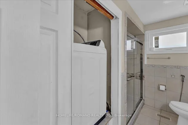 Additional image 29 of 43 Hoover Cres