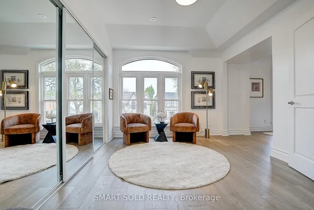 Additional image 27 of 677 Woburn Ave