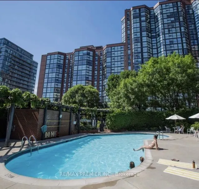 Additional image 11 of 725 King St Unit 604