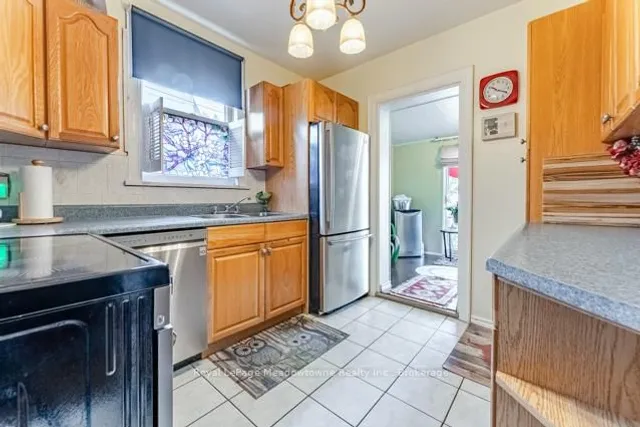 Additional image 12 of 60 Cameron Ave