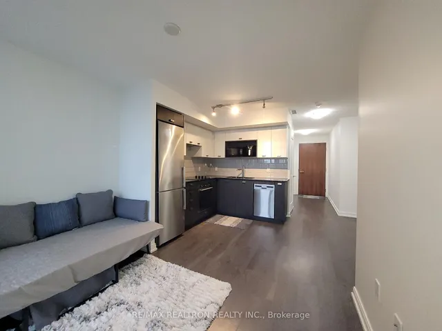 Additional image 5 of 275 Village Green Sq Unit 325