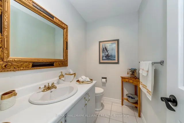 Additional image 20 of 2916 Sycamore St