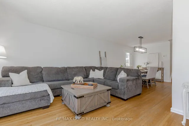 Additional image 11 of 37 Brookdale Cres