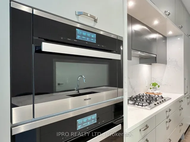 Additional image 12 of 455 Wellington St Unit 1002