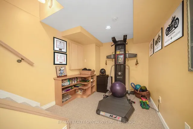 Additional image 39 of 72 Carisbrooke Crt